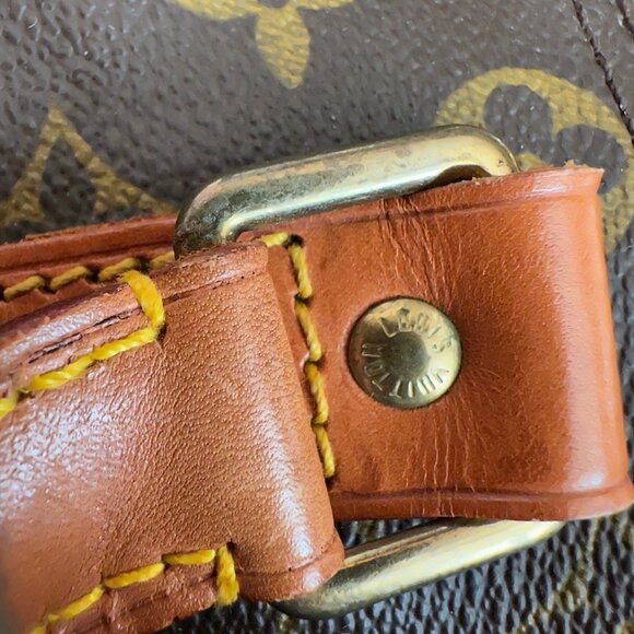 PREOWNED Authentic Louis Vuitton Keepall Bandoulière 50 (with Strap and Dustbag) - Picture 2 of 16